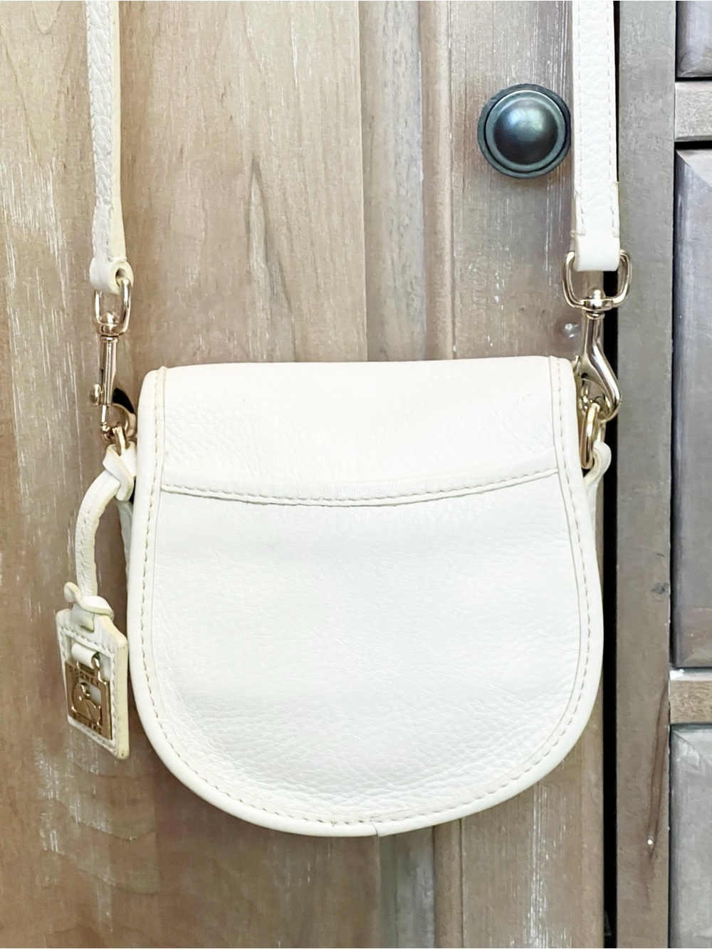 Dooney & Bourke VTG Small Leather Crossbody In Bone Round Saddle Shape - Picture 2 of 9